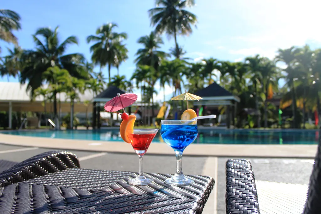 Waterfront Insular Hotel